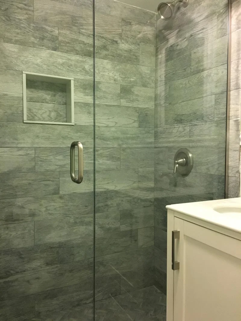 bath remodel contractors